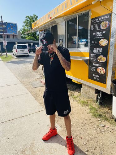 Customer photo review of LA Trucker in Black