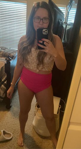 Customer photo review of Traveler Top | Tan Floral