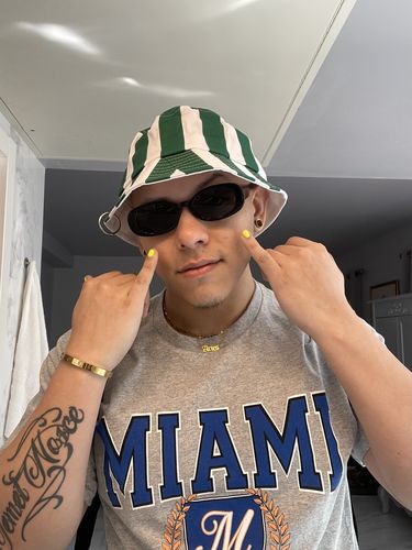 Customer photo review of Mentor Bucket Hat