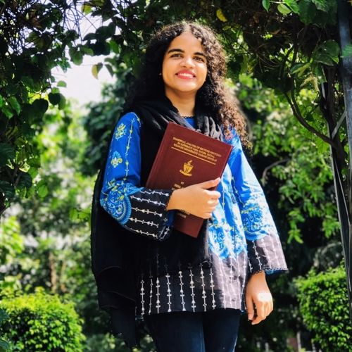 Customer photo review of Hair Growth & Anti-Frizz Oil