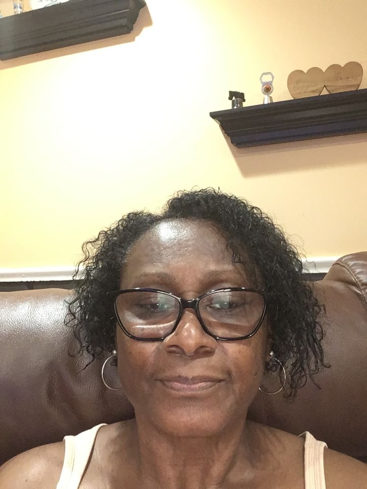 Customer photo review of Hair Growth Serum for Curly Hair with Organic Jojoba Oil for Moisturizing and Lavender Fragrance
