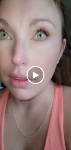 Customer video review of Grace Green Contact Lenses(12 months wear)