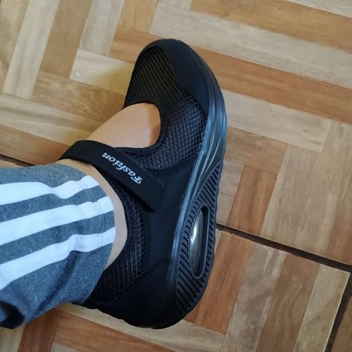 Customer photo review of Chaussures Orthopédiques Elena