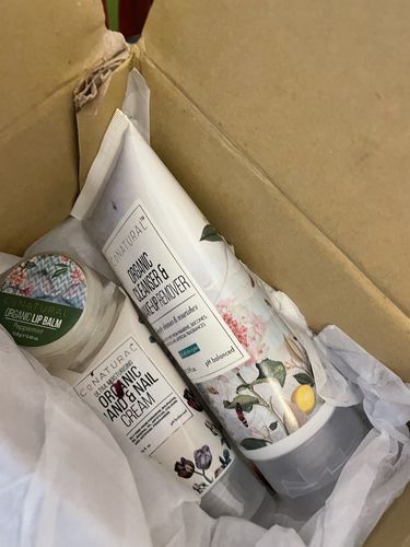 Customer photo review of Ultra Moisturizing Organic Hand & Nail Cream