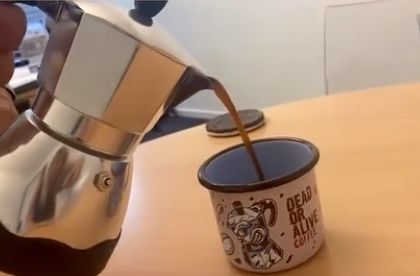 Customer photo review of DEAD OR ALIVE Coffee MUG Pink Edition 350ml - Marcos Cabrera