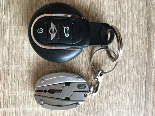 Customer photo review of True Utility TU204 Scarab 7-In-1 Multi Tool