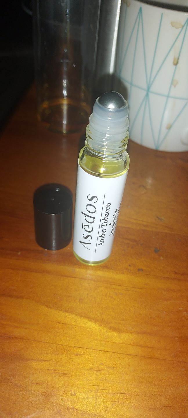 Customer photo review of AMBER TOBACCO PERFUME OIL