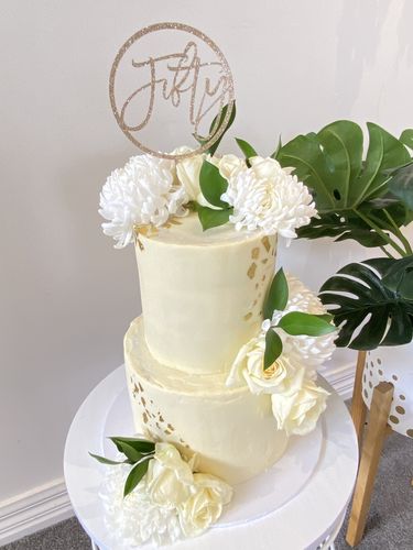 Customer photo review of Graffiti Personalised Cake Topper (other colours available)