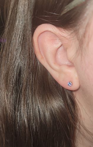 Customer photo review of 3-Pair Earring Value Pack