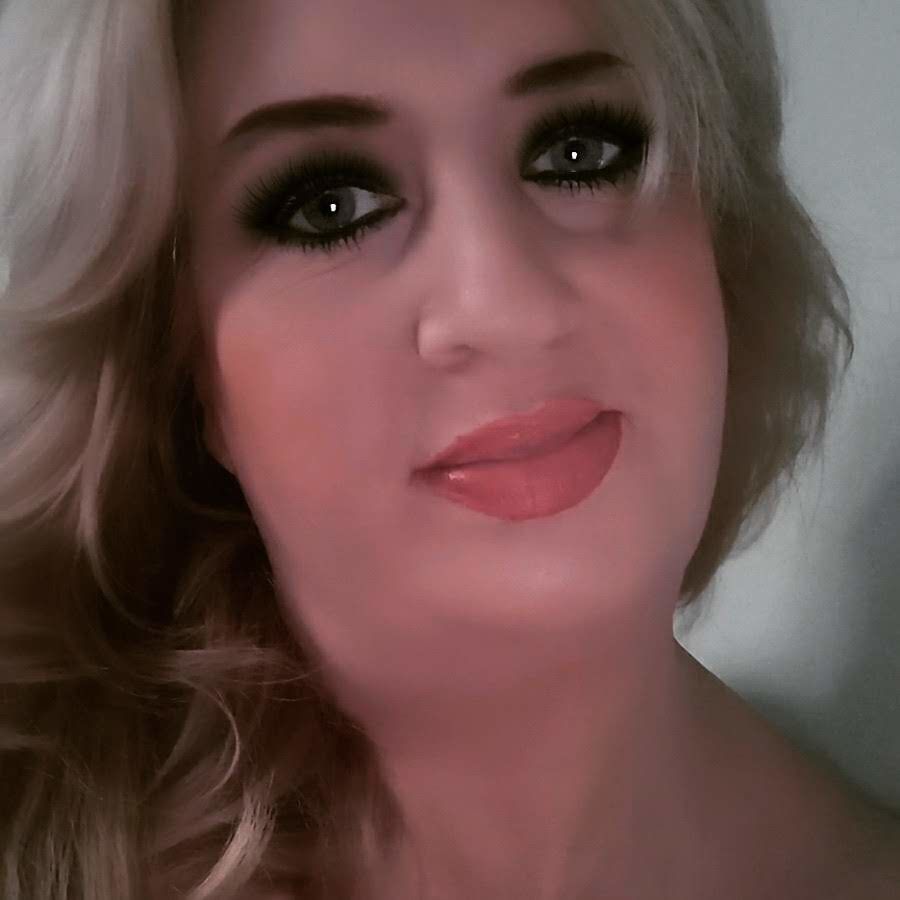 Customer photo review of 16" One Piece Curly Clip-in Hair Extension