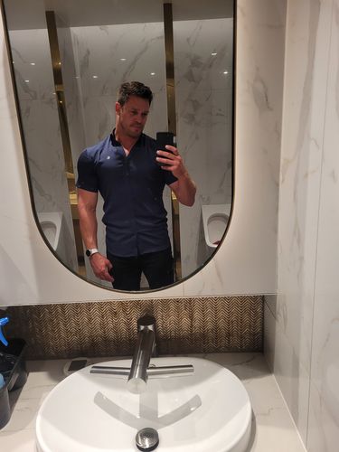 Customer photo review of Men's Muscle Fit Short Sleeve Shirt - Blue Element