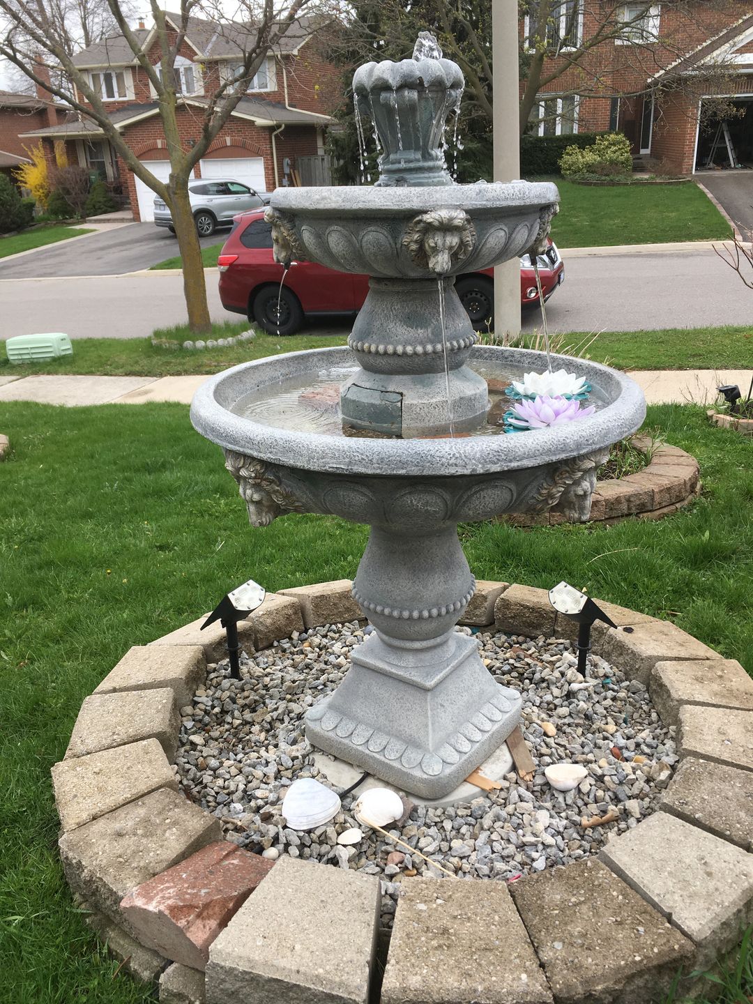 Customer photo review of BigM 20 LED Wireless Waterproof Cool White Solar Landscape Spotlights for Garden, Lawn, Pathway, Driveway, Backyard
