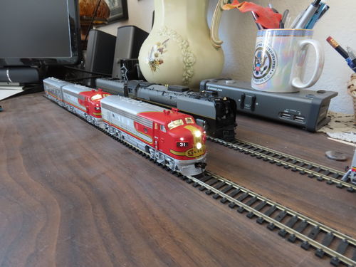 Customer photo review of BLI 6658 EMD F3A, ATSF 31C, Warbonnet Scheme, Paragon4 Sound/DC/DCC, HO