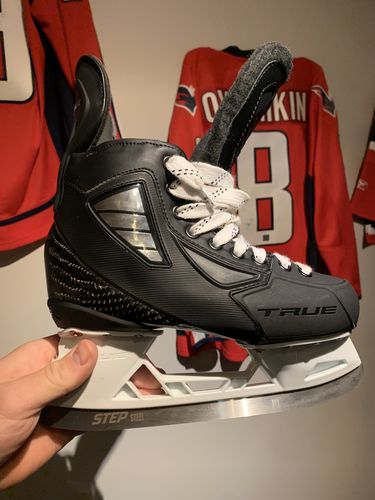 Customer photo review of True Junior Hockey Skates (Made in Canada)