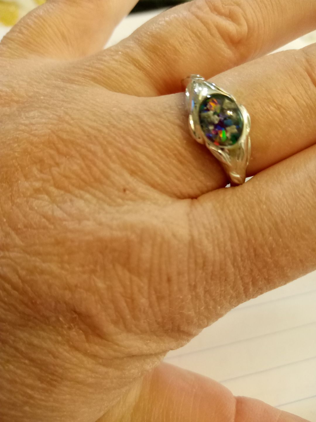 Customer photo review of Leaf Cremation Ring with Cremation Ashes