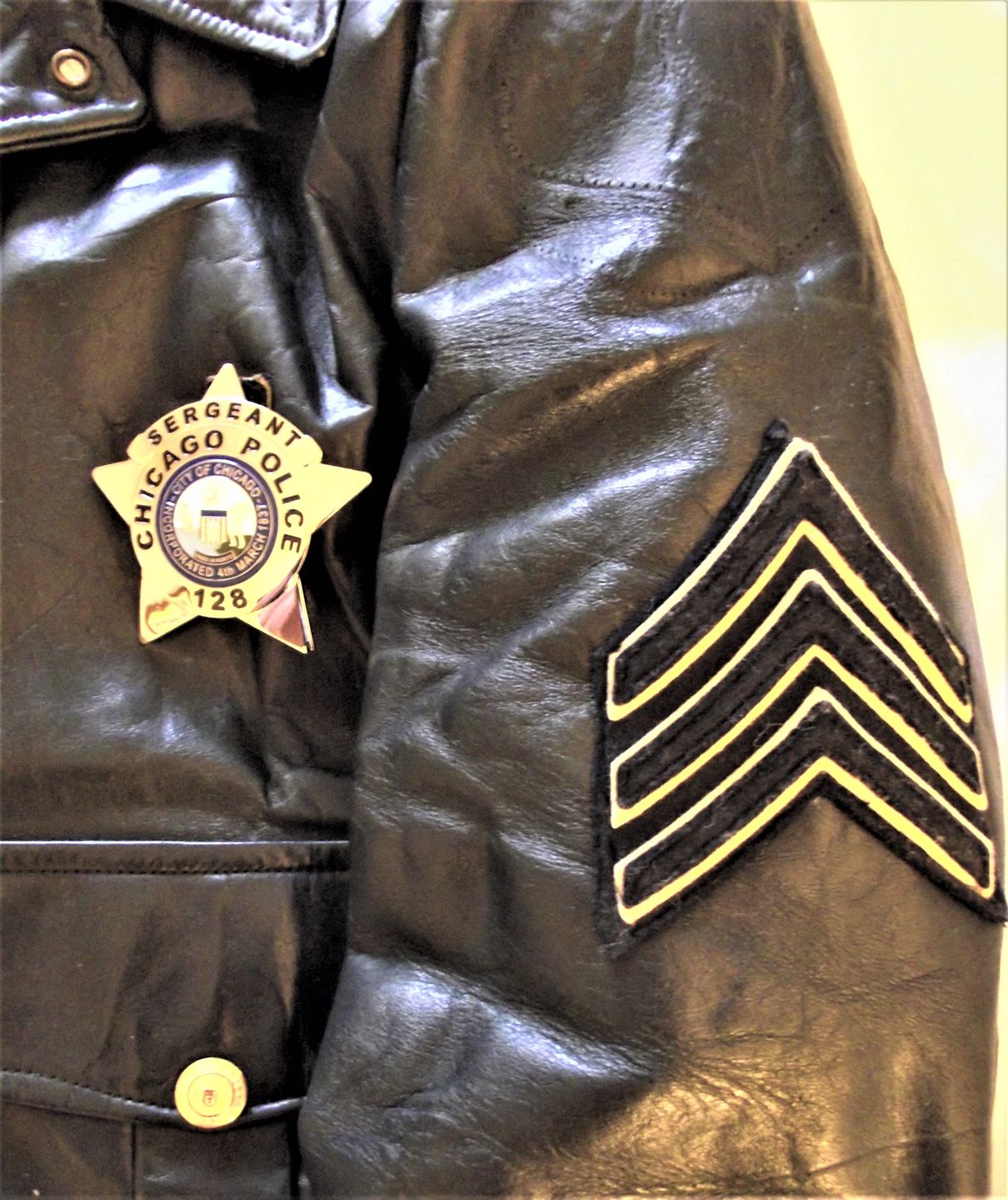 Customer photo review of Chicago Sergeant Police Badge Solid Copper Replica Movie Props With Number 128