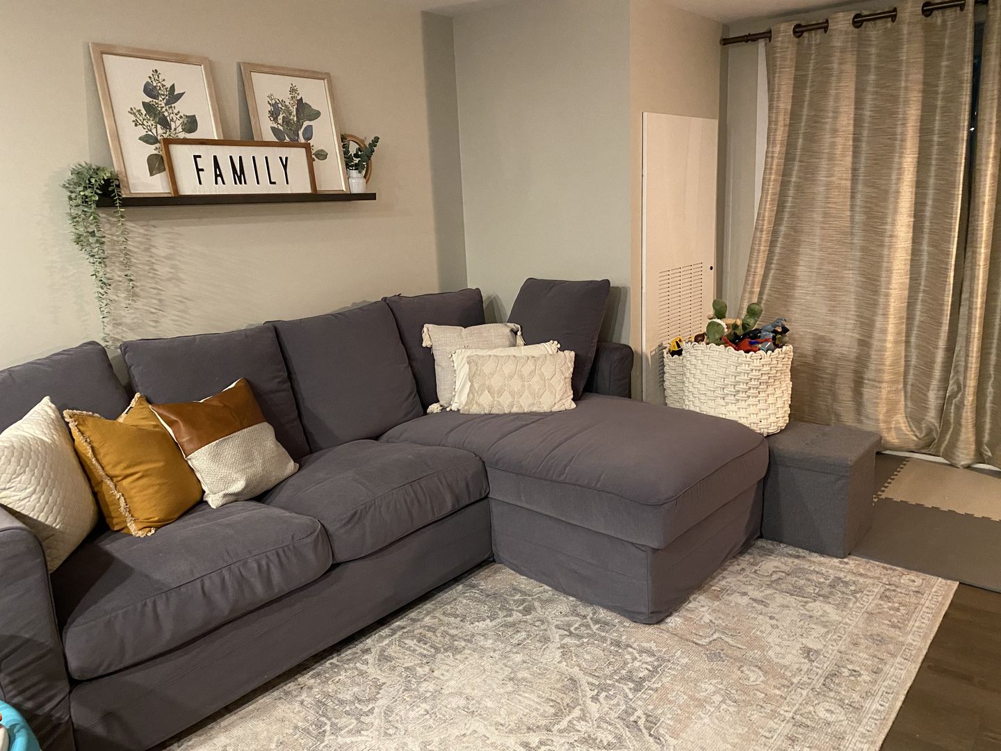 Customer photo review of Distressed Vintage Cezanne Blush Area Rug