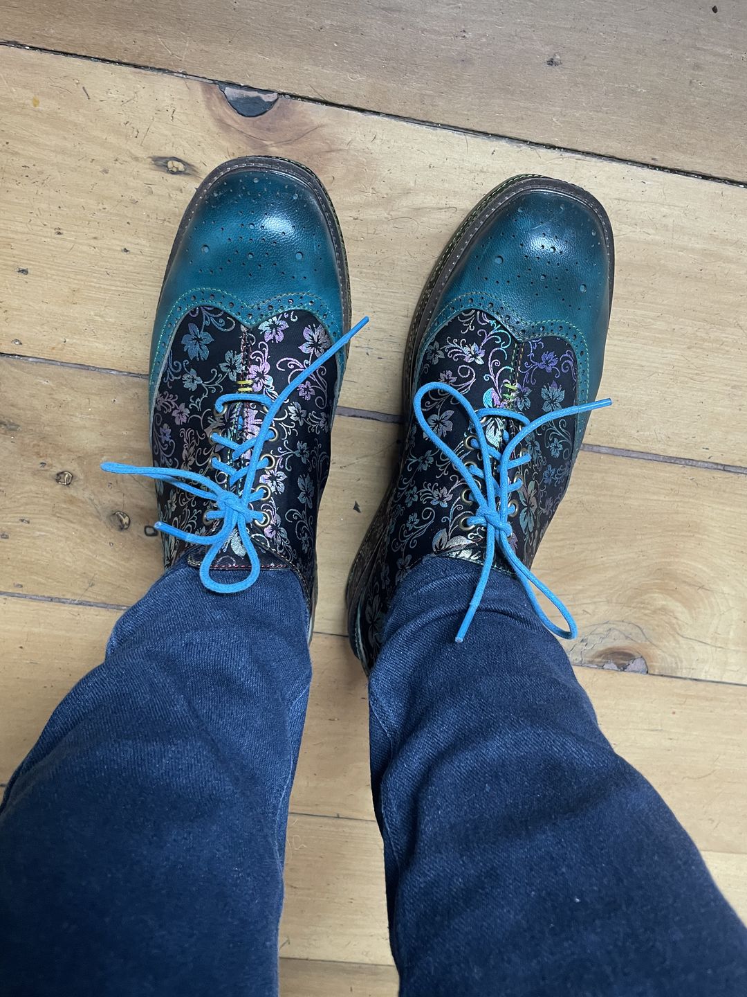 Customer photo review of Vintage Comfy Casual Floral Oxfords Shoes