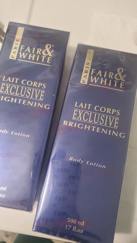 Customer photo review of Fair and White Exclusive Whitenizer Body Lotion 500 ml / 16.90 fl oz
