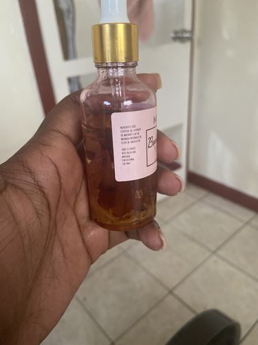 Customer photo review of Bomb Kitty Yoni Oil