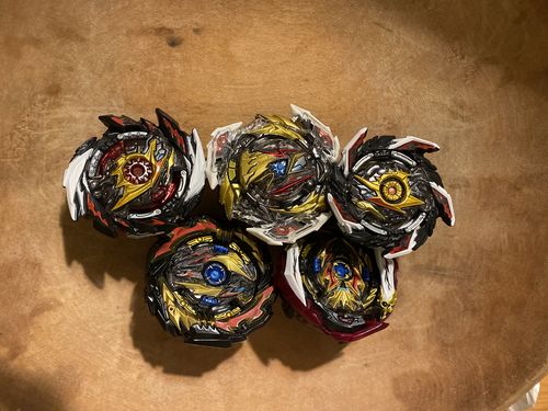 Customer photo review of [Pre-Order] FULL-SET Takara Tomy Beyblade BURST Dynamite Battle B-196 Random Booster Vol. 28 FULLSET