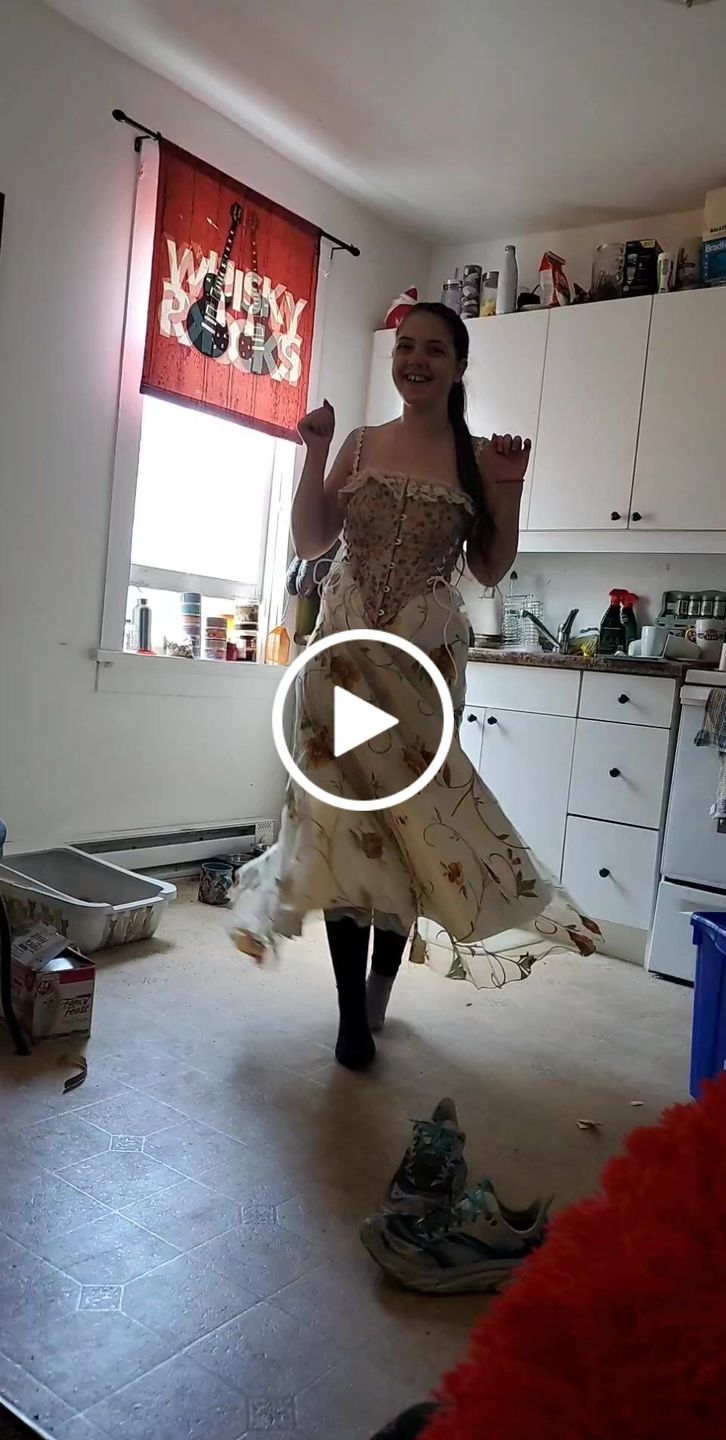 Customer video review of Van Gogh sunflowers inspired corset