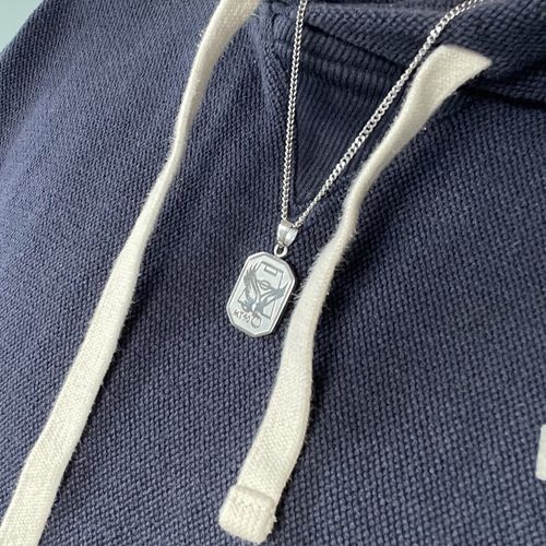Customer photo review of MT90 Eagle Necklace (Silver)