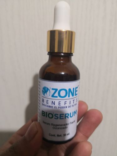 Customer photo review of Suero Regenerador Facial Orgánico Ozonizado- BIOSERUM - 30 ml