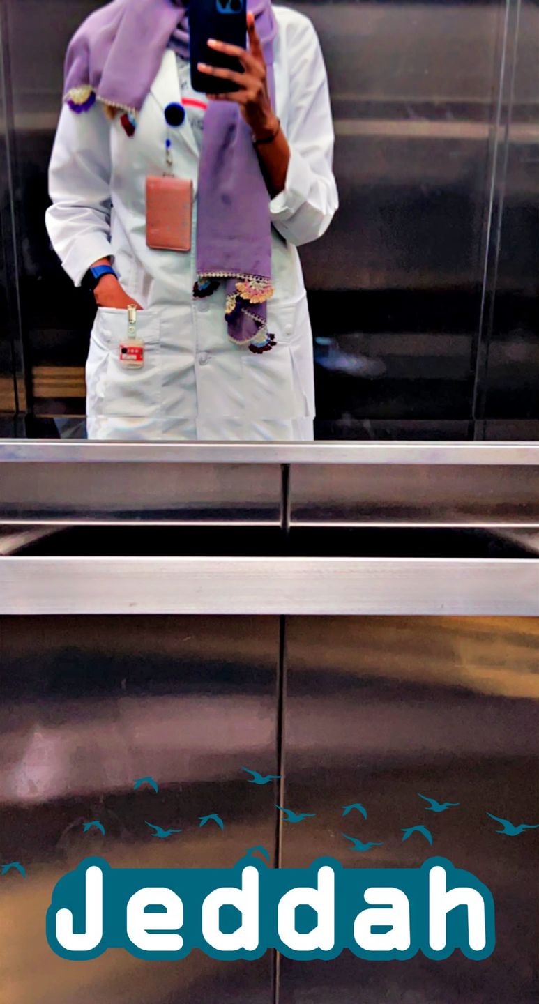Customer photo review of لابكوت هانا جريز اناتومي ~ Hannah Lab Coat Grey's Anatomy