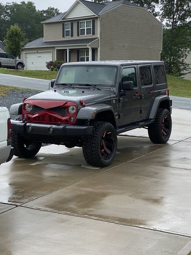 Customer photo review of Hawke Grille - Red for 07-18 Jeep Wrangler JK