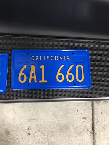 Customer photo review of 1977 CALIFORNIA LICENSE PLATE 6"x12" (156.5mm x 305mm)