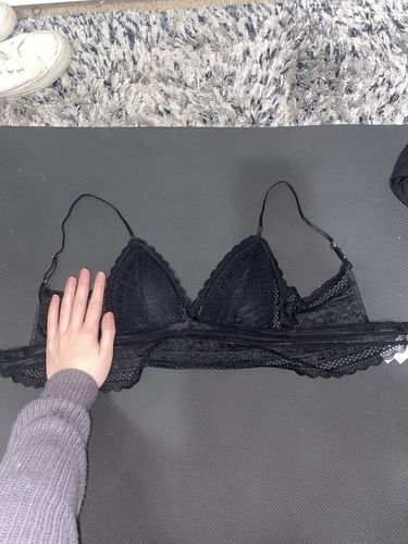Customer photo review of Triangle Lace Splicing Bralet