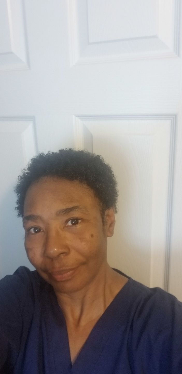 Customer photo review of Hair Growth Serum for Curly Hair with Organic Jojoba Oil for Moisturizing and Lavender Fragrance