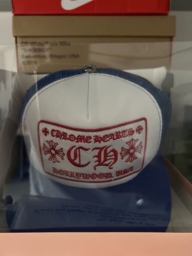 Customer photo review of Chrome Hearts Trucker Hats