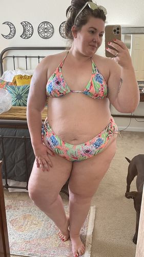 Customer photo review of Cactus Flower Triangle Top