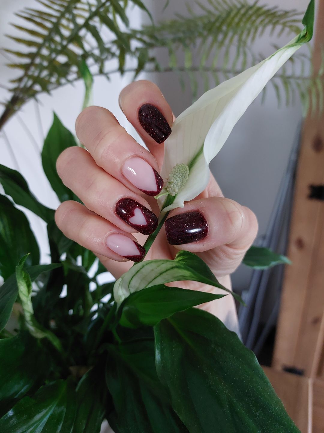 Customer photo review of Semilac 393 Sparkling Black Cherry UV Gel Polish 7ml