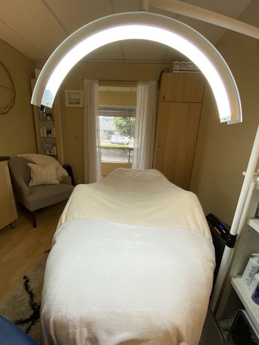 Customer photo review of CosmoGlo Light + Phone Clip