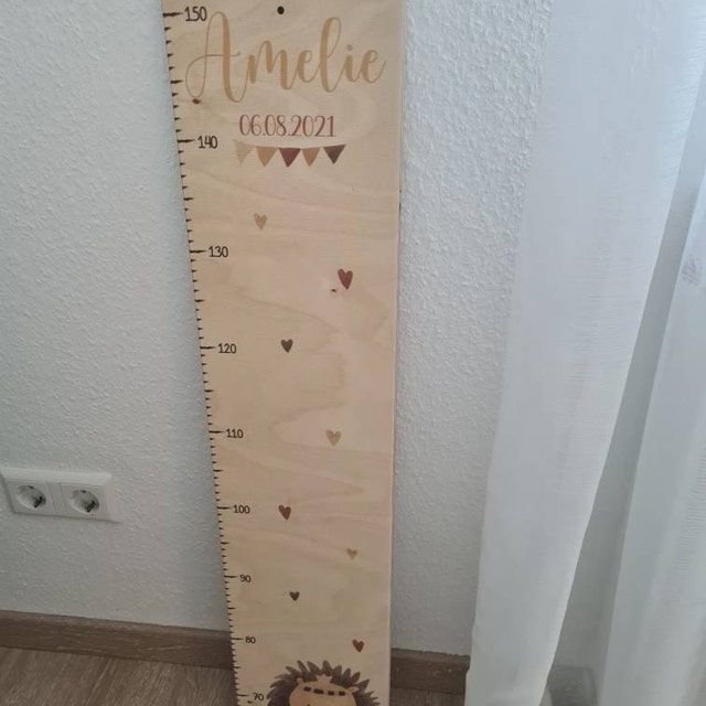 Customer photo review of Personalisierte Aluverbund / Holz Messlatte Boho