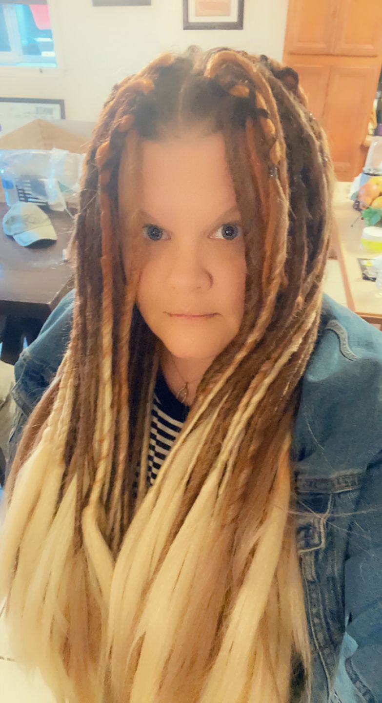Customer photo review of (PRE ORDER) Almond Melt - (1 pack of 5 Dreads)
