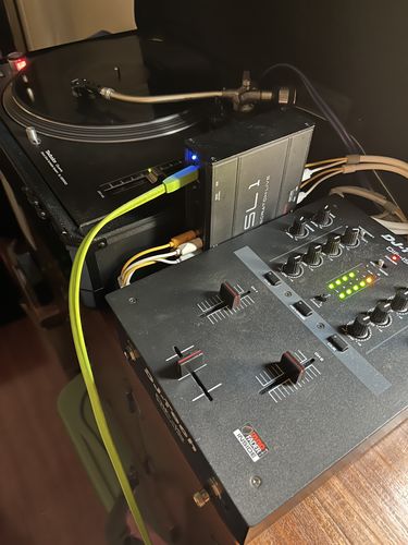 Customer photo review of Oyaide NEO d+ Class X RCA Cable (Special Edition 2 feet)