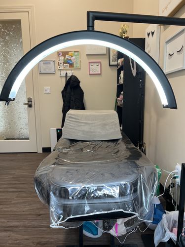 Customer photo review of CosmoGlo Light + Phone Clip