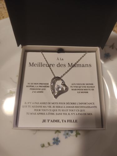 Customer photo review of Collier Amour Éternel - À la meilleure des mamans - Je t'aime, ta fille