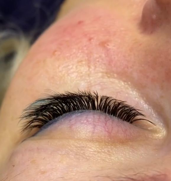 Customer photo review of VELOUR LASH ADHESIVE