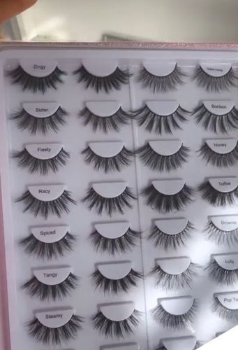 Customer photo review of Sugar & Spice |16 Pairs of Faux Mink Eye lashes Lash Book | Party Collection