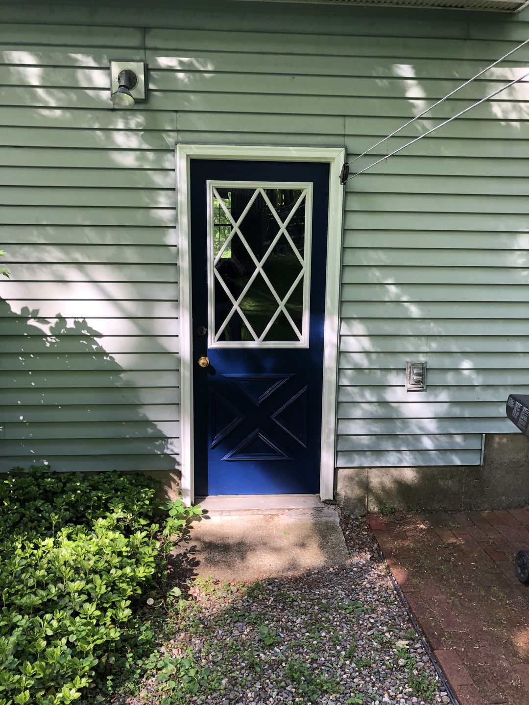 Customer photo review of Clear Diamond Grid Glass and Frame Kit (Half Lite 22" x 36" Glass Size)