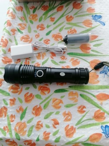 Customer photo review of Lumeo ProBeam Flashlight