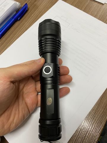 Customer photo review of Lumeo ProBeam Flashlight