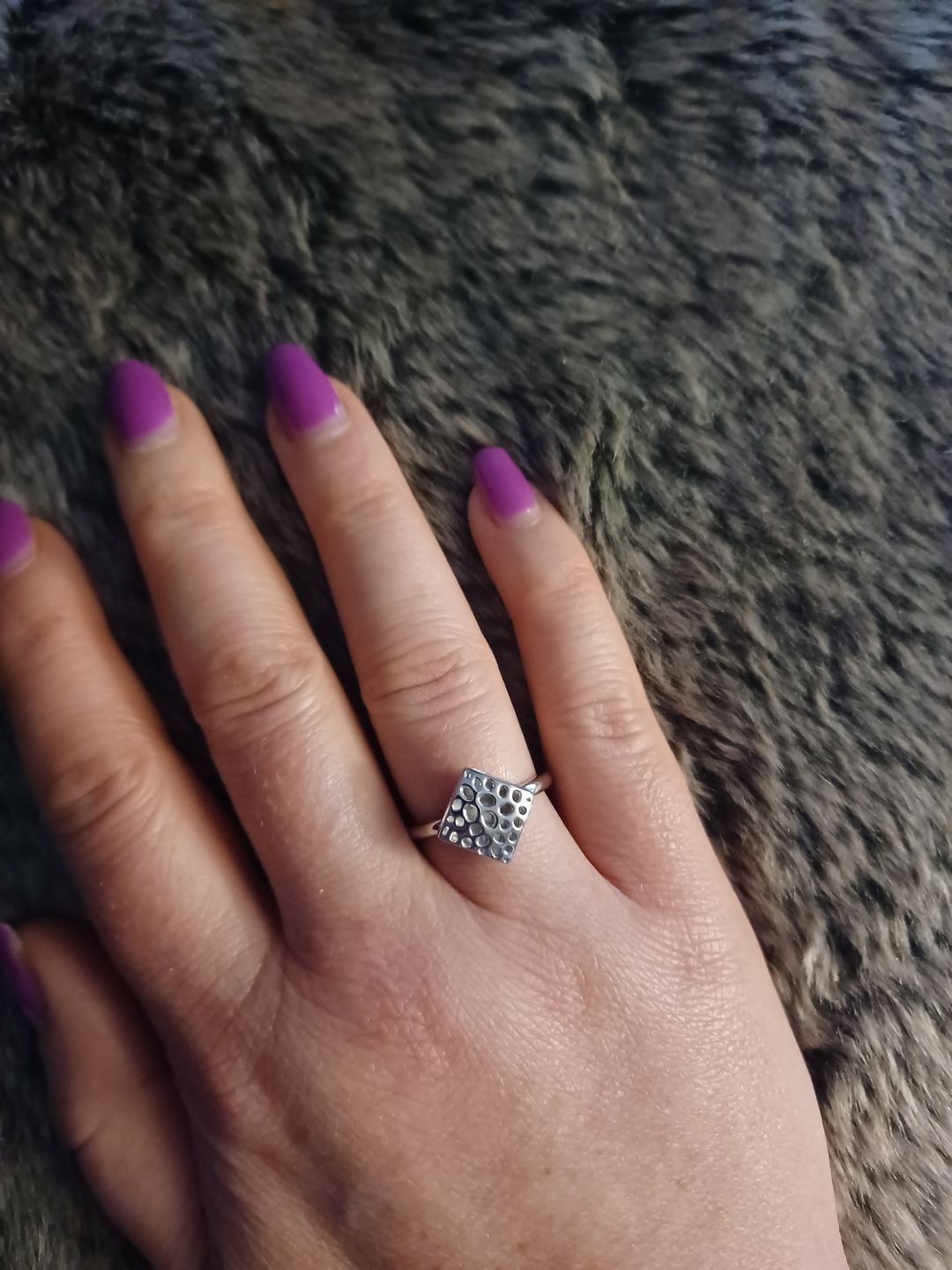 Customer photo review of Lattice Pebble Ring