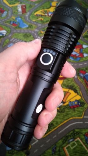 Customer photo review of Lumeo ProBeam Flashlight