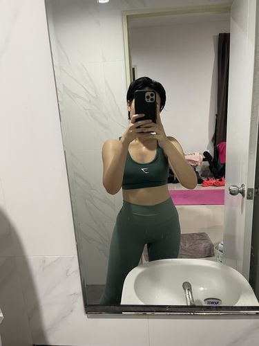 Customer photo review of Gymshark | Scoop Neck Training Sports Bra - Dark Green